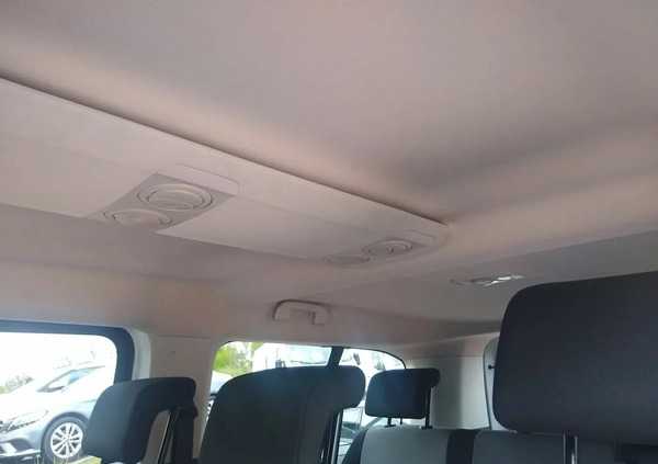 Peugeot Traveller cena 96924 przebieg: 102000, rok produkcji 2019 z Wałbrzych małe 326